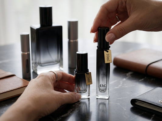 Échantillon de parfum format voyage : pourquoi cette pratique fait sensation